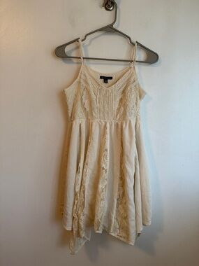 Preowned Women’s size 6 American Eagle Outfitters  sleeveless babydoll dress